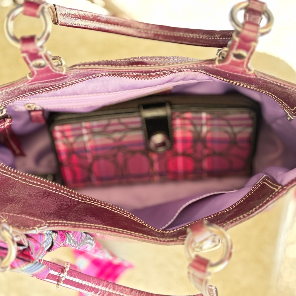Coach Purple Tote with matching Wallet and Scarf - Picture 2 of 6